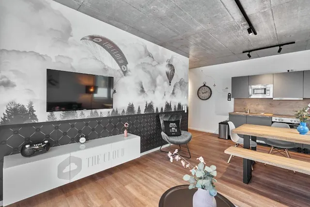 The Cloud Suite Apartments