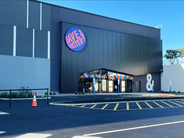 Dave & Buster's Freehold