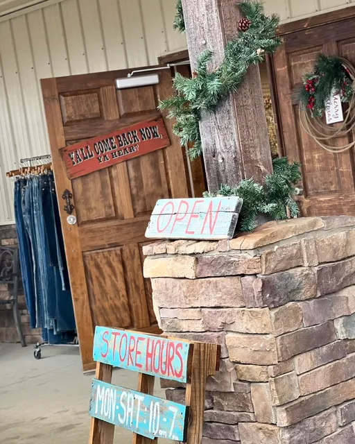 Henderson's Western Wear