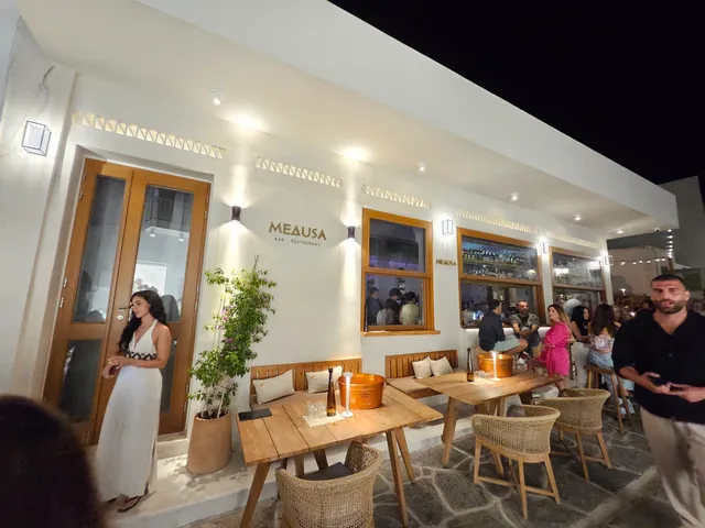 Medusa Bar Restaurant Paros