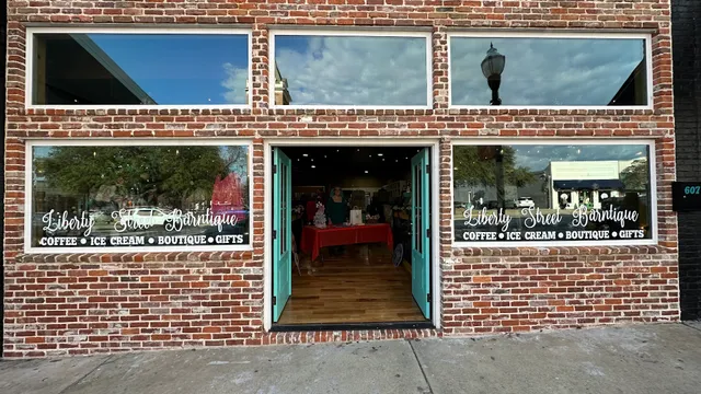 Liberty Street Barntique