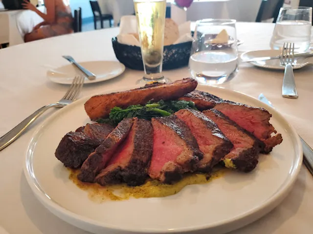 Harvest Restaurant at Bent's Opera House Hotel