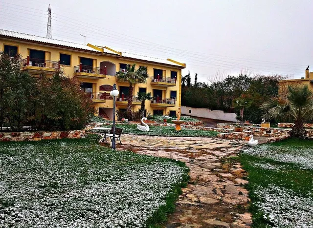 Aliveri Residence Apartments