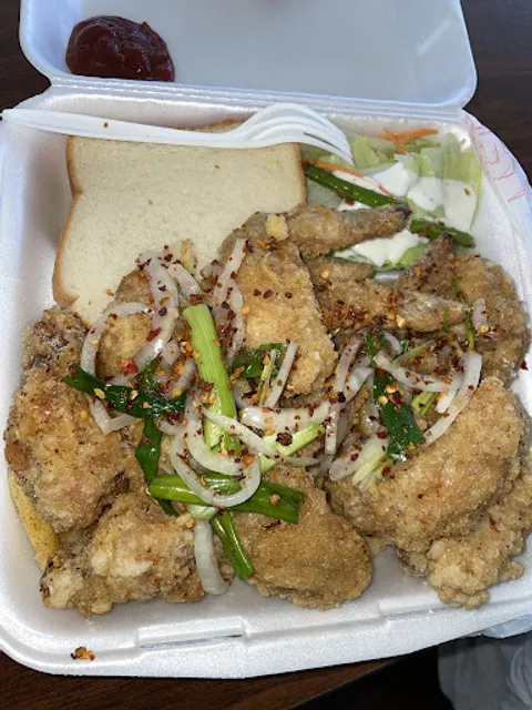 Henry's Seafood and Wings