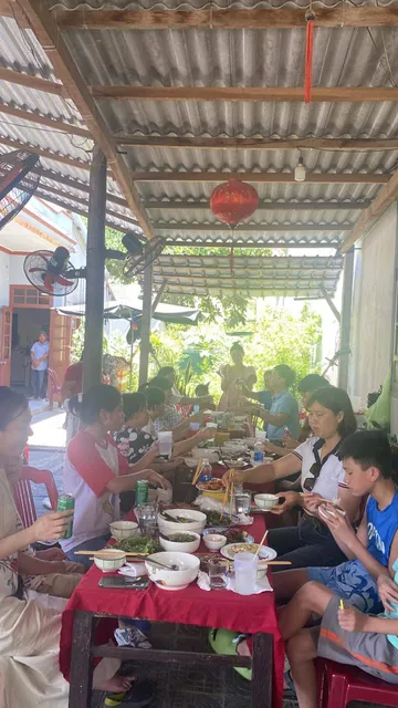 Quán A Cường (local restaurant)