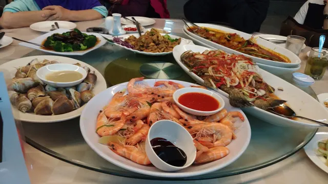 Hung Xing Seafood Restaurant