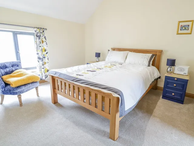 7evern at Porth Farm - Holiday Cottage