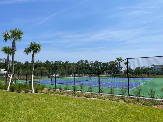 Laureate Park Tennis Courts