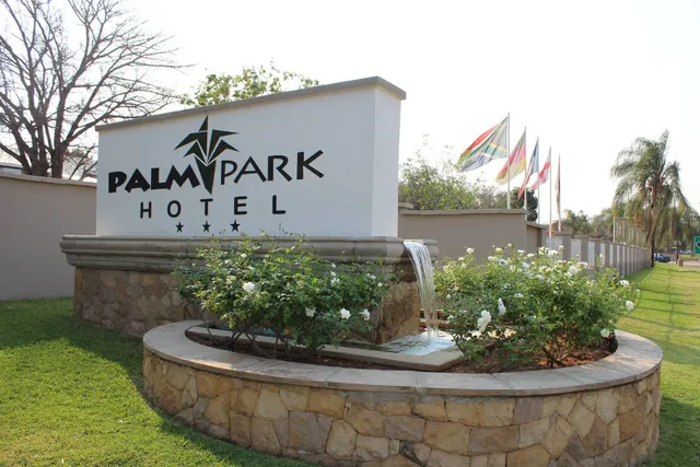 Palm Park Hotel