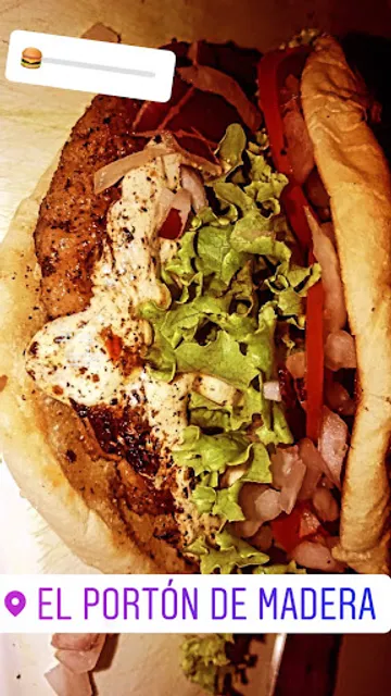 El Portón de Madera