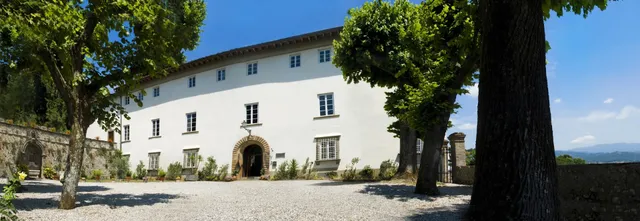 Diocesan House of Lucca mons.E. Bartoletti