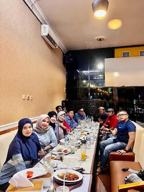 Abah Coffee Shop dan Resto