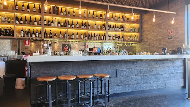 Pinocchios Wine & Pizza Bar