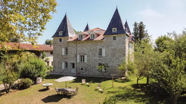 Château de Souhy – Séjours d'exception au cœur de la nature