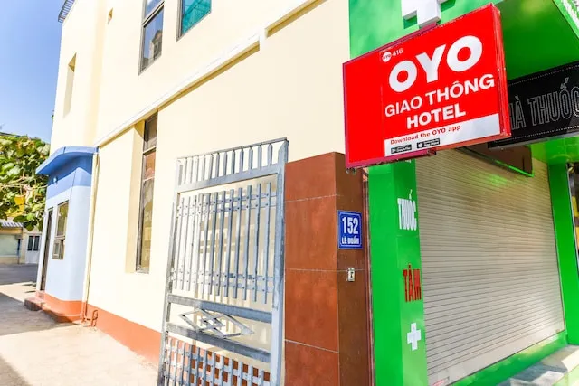 OYO 416 Giao Thông Hotel
