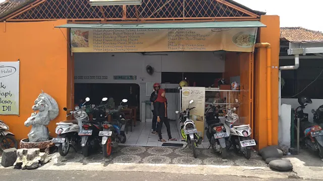 Rumah Makan Cikole Sukabumi