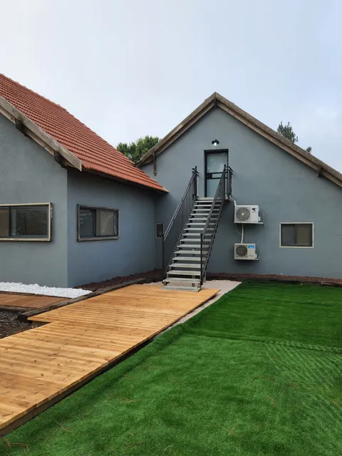 מול ההר - Mul hahar