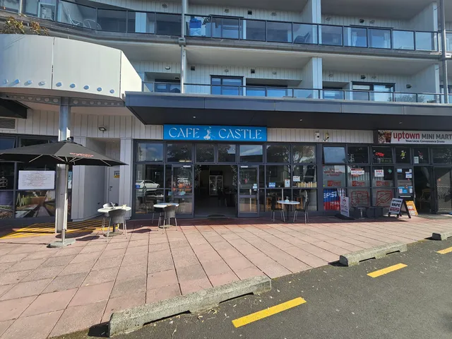 Cafe Castle