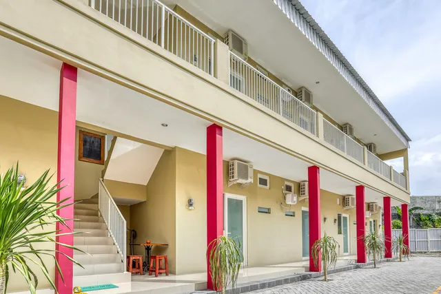 RedDoorz Syariah near Suncity Mall Sidoarjo