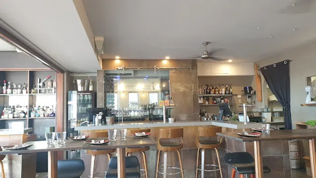 YoYo Bar and Restaurant