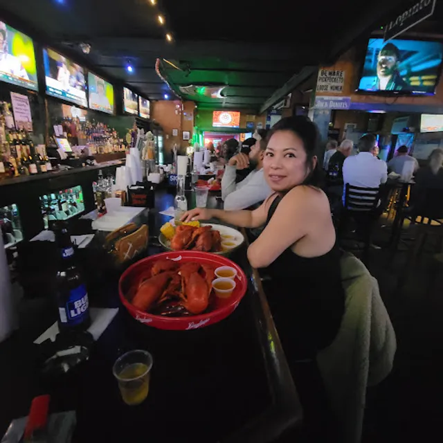 Sports Beat Pub & Cafe