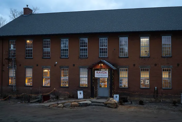 Raven Used Books Shelburne Falls