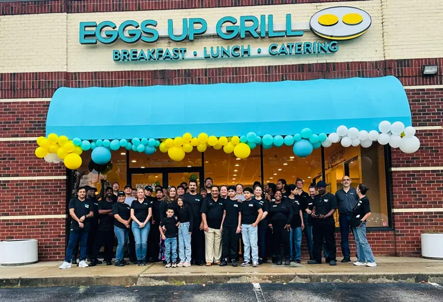 Eggs Up Grill