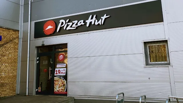 Pizza Hut Szczecin Derdowskiego
