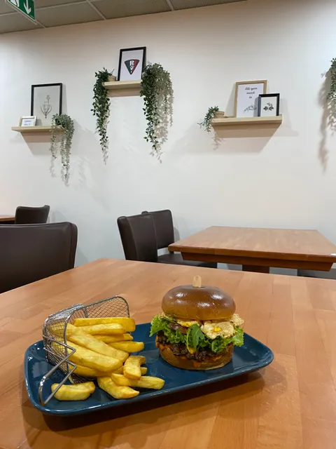 Tre M Restaurant & Pizzeria