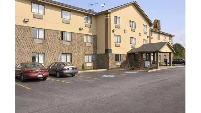 Super 8 by Wyndham Hammond/North