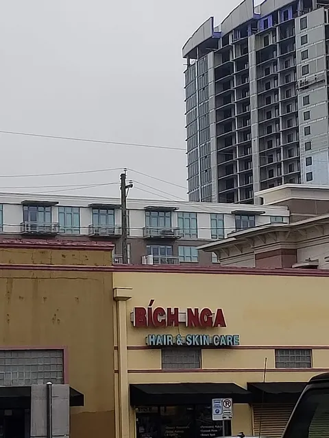 Massage Heights Midtown Houston