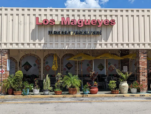 Los Magueyes Mexican Restaurant - Wildwood