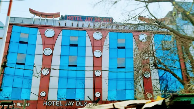Hotel Jay Deluxe