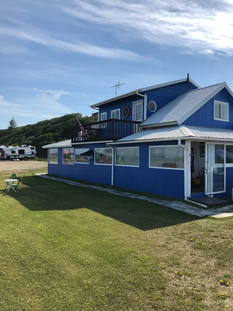 Beachcomber Motel & RV Park