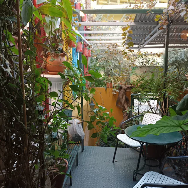 Tavern - mezedokafenes in Athens, "Old Athens"