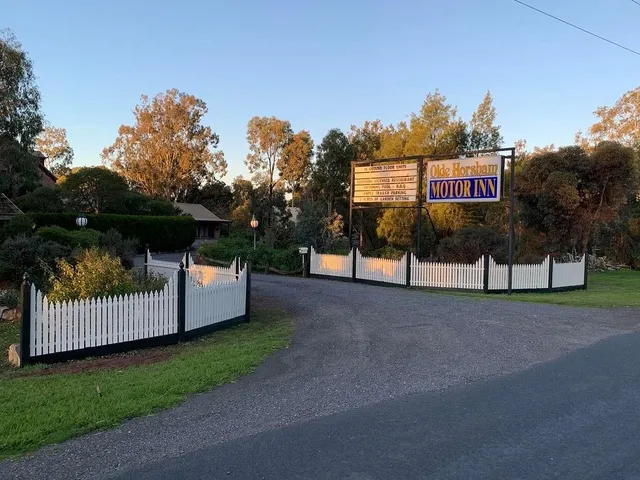 Olde Horsham Motor Inn
