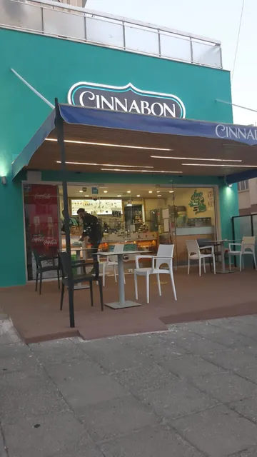 Cinnabon