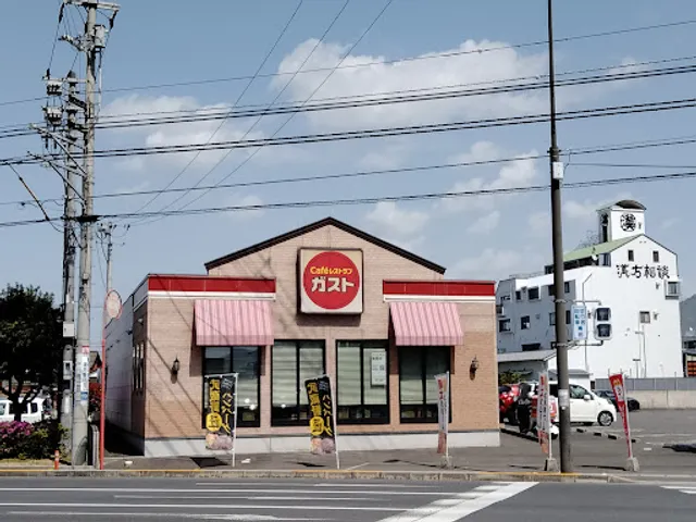 ガスト 丸亀店