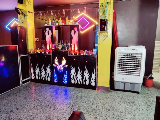 The Clubhouse Cafe & Banquet, Lounge & Restaurant