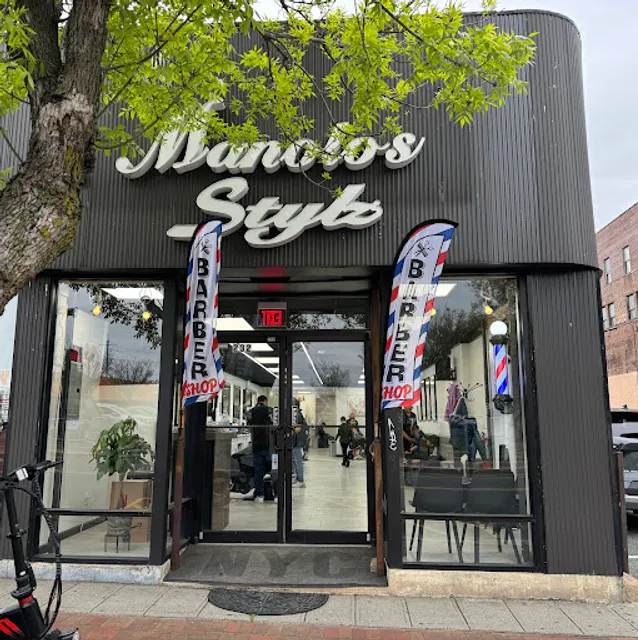 Manolo's Unisex Salon