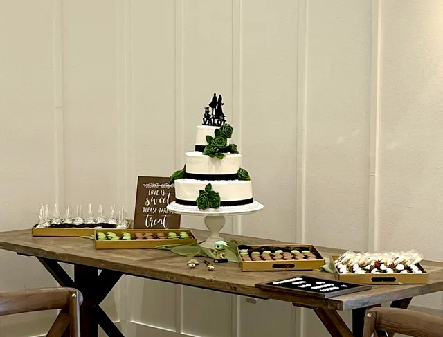 Smallcakes Pearland Parkway