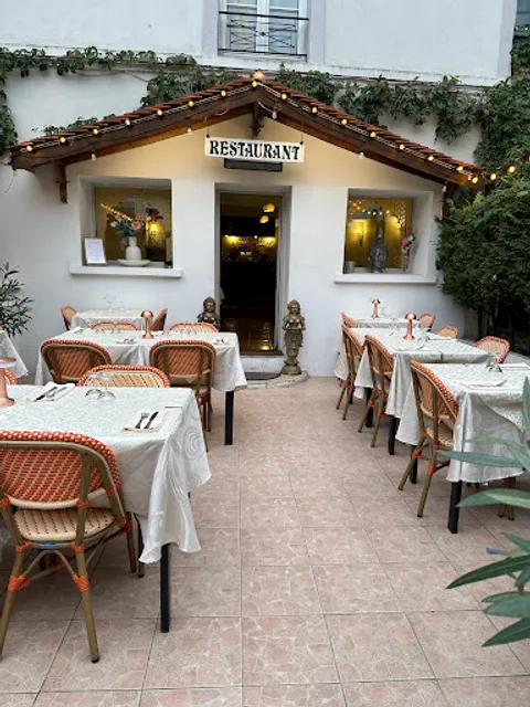 Le Taj Mahal Sèvres, Chaville, Ville d’avray