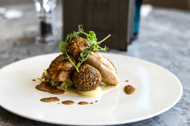 The Lounge, Crow Wood