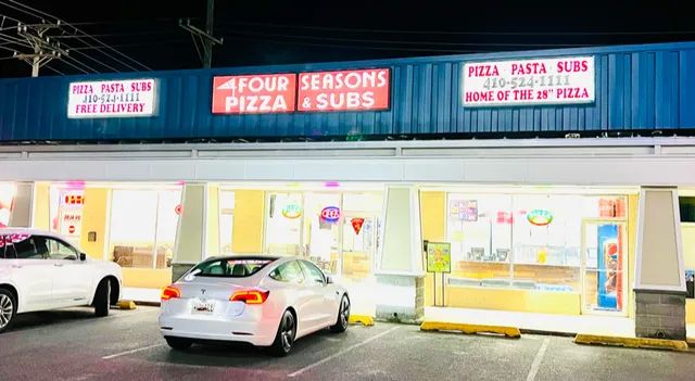 Four Seasons Pizza AND Breakfast OC Uptown 137th Street