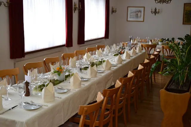 Hotel-Speiserestaurant Hallwyl AG