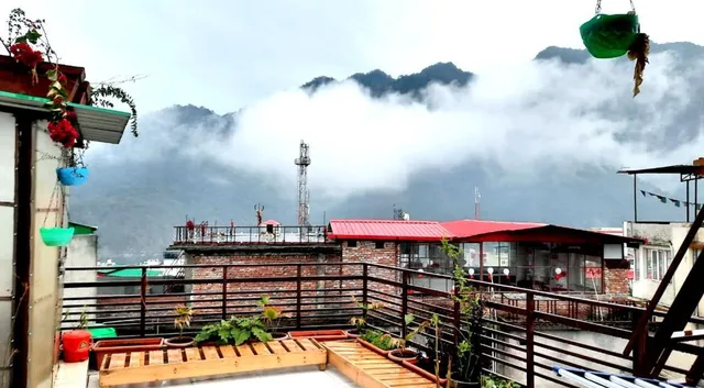 Hotel The Mountain View Tapovan