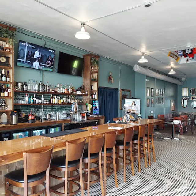 Hilltop Public House