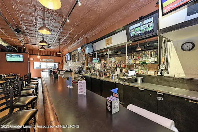 THE THIRSTY BIRD BAR & KITCHEN