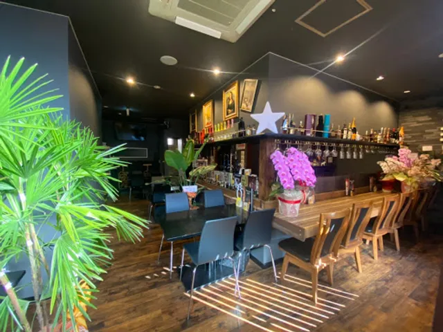 シーシャ&カラオケ STAR BAR