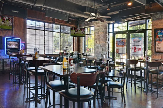 Evviva! Bar & Eatery